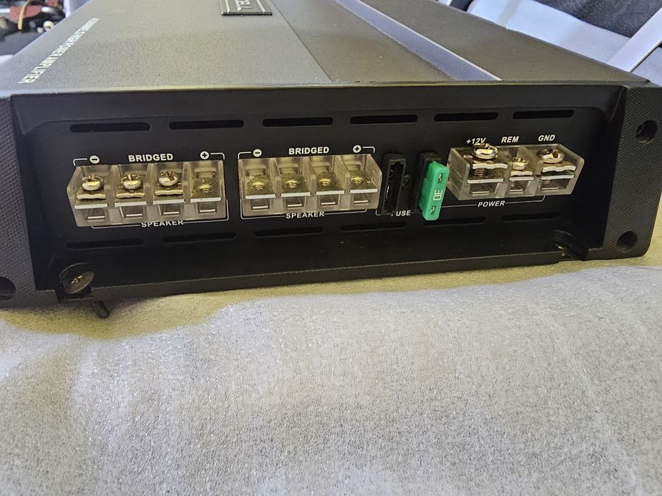 Підсилювач CALCELL VAC 90.4