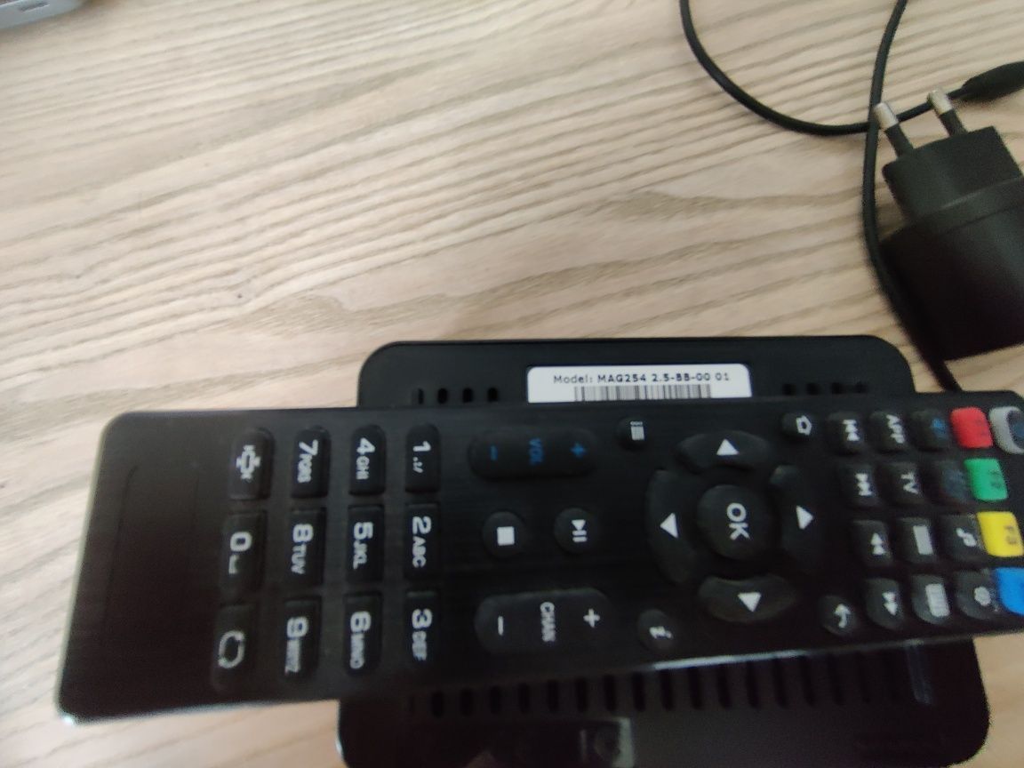 Mag254 iptv приставка