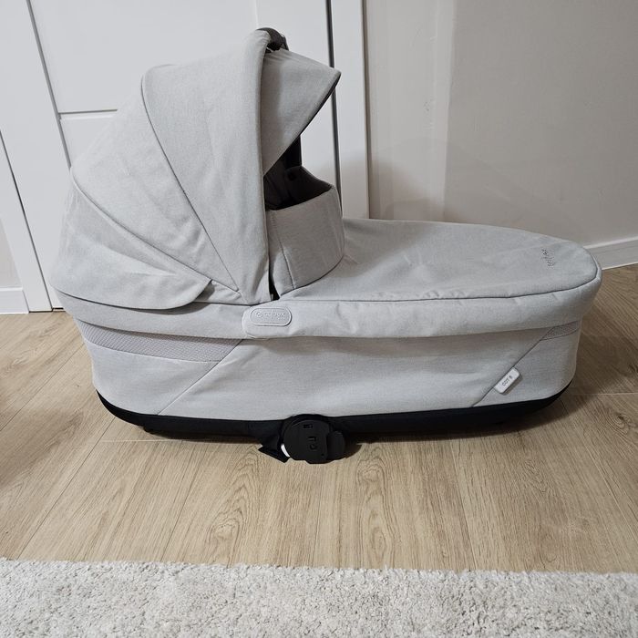 Cybex Gondola Balios S Lux Lava Grey