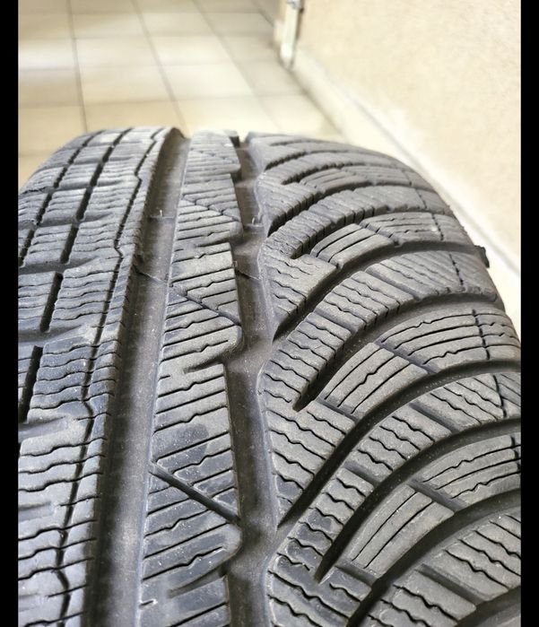 Michelin Alpin PA4 235/45 r18 używane komplet