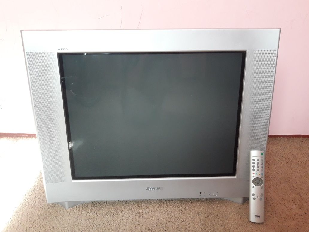 Продам телевизор Сони Sony Trinitron wega