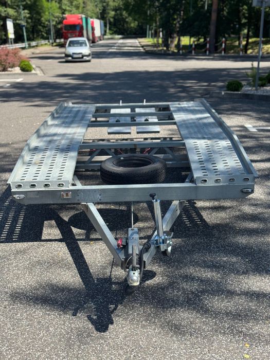 Wynajem laweta 4.5m przyczepa wypozyczalnia przyczepka Autolaweta