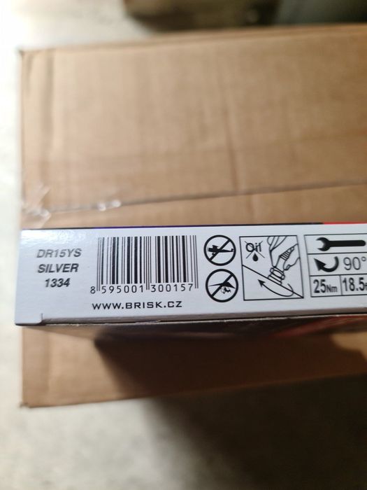 Свечи зажигания Denso, NGK,Brisk