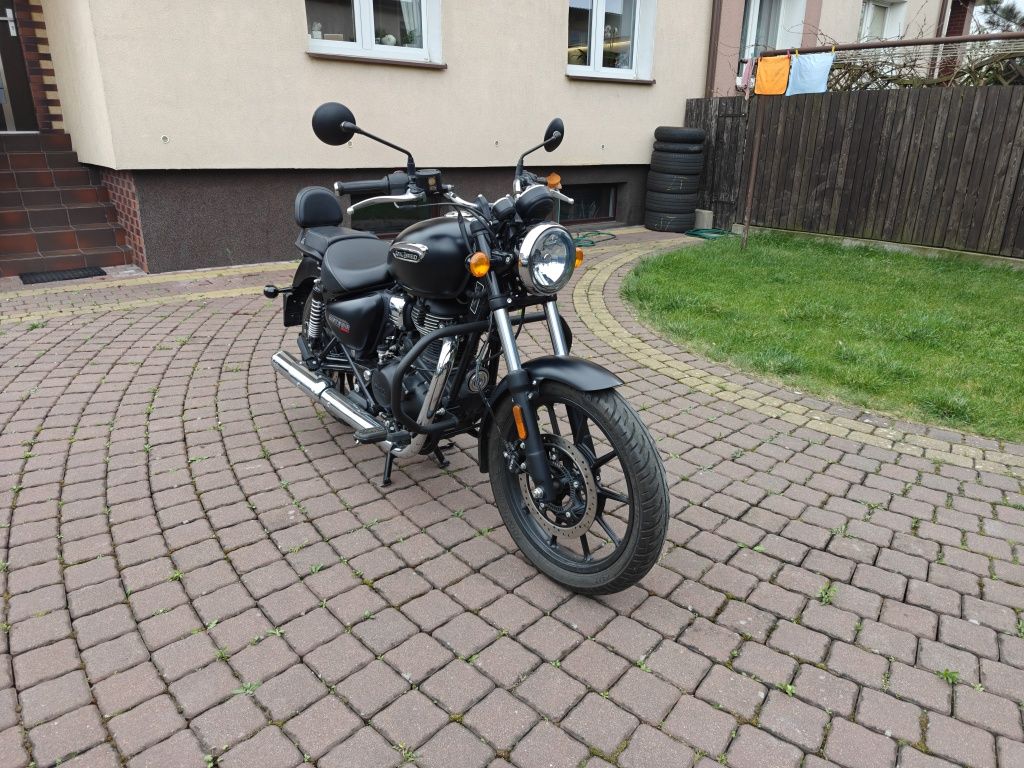 Royal enfield meteor 350