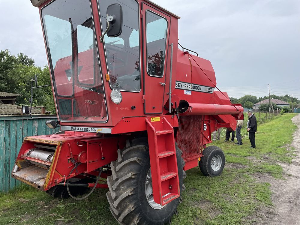 Продам Комбайн MF20