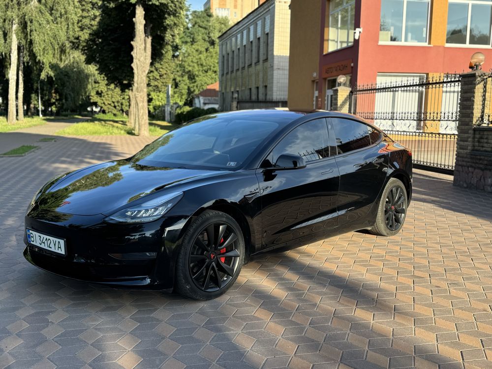 Tesla model 3 Dual motor