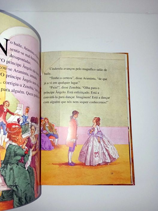 Cinderela - clássicos dos Contos de Fadas