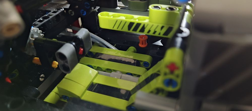 Lego technic peugeot 9x8 93 hybrid