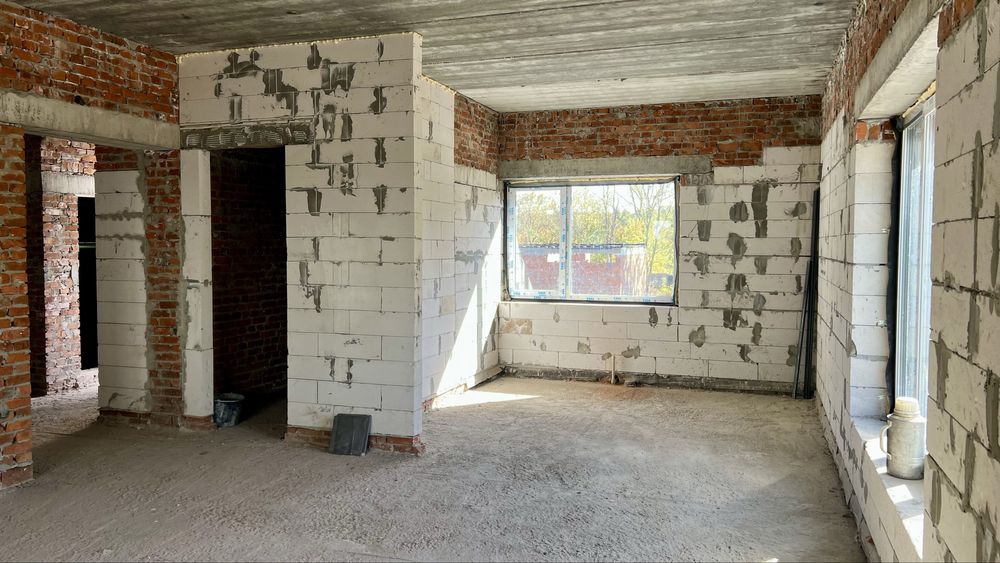 Продам дом , котедж 215 м.  в Харькове коттеджном городке Рай-Еленовка