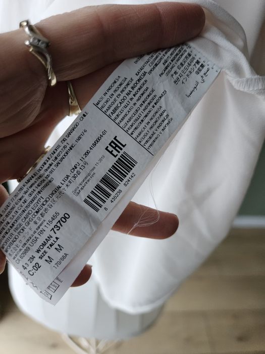 Lekka, zwiewna bluzka/tunika w kolorze ecru  S/ M  elegancja i komfor