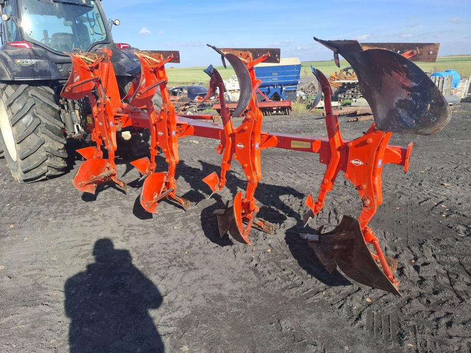 Pług 4 skibowy Kunh Vari Master 122 stan perfekcyjny