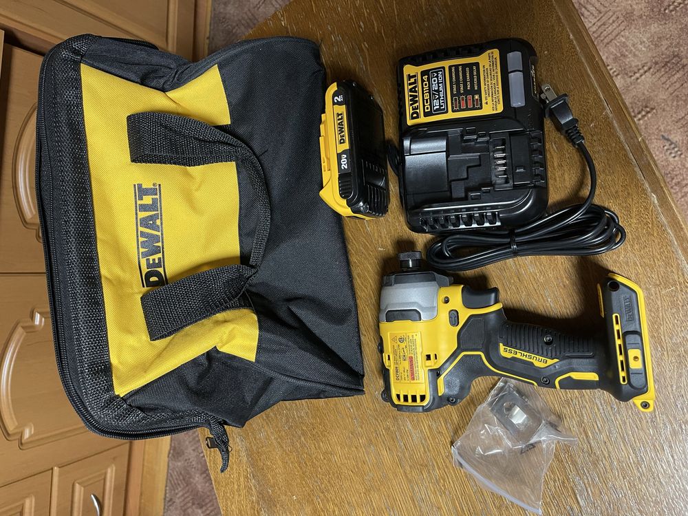 Набір DeWALT dcf809