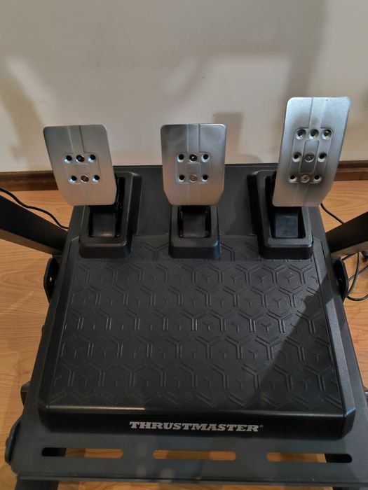 Voltante Thurstmaster 248 + Pedais T3PA (com garantia)