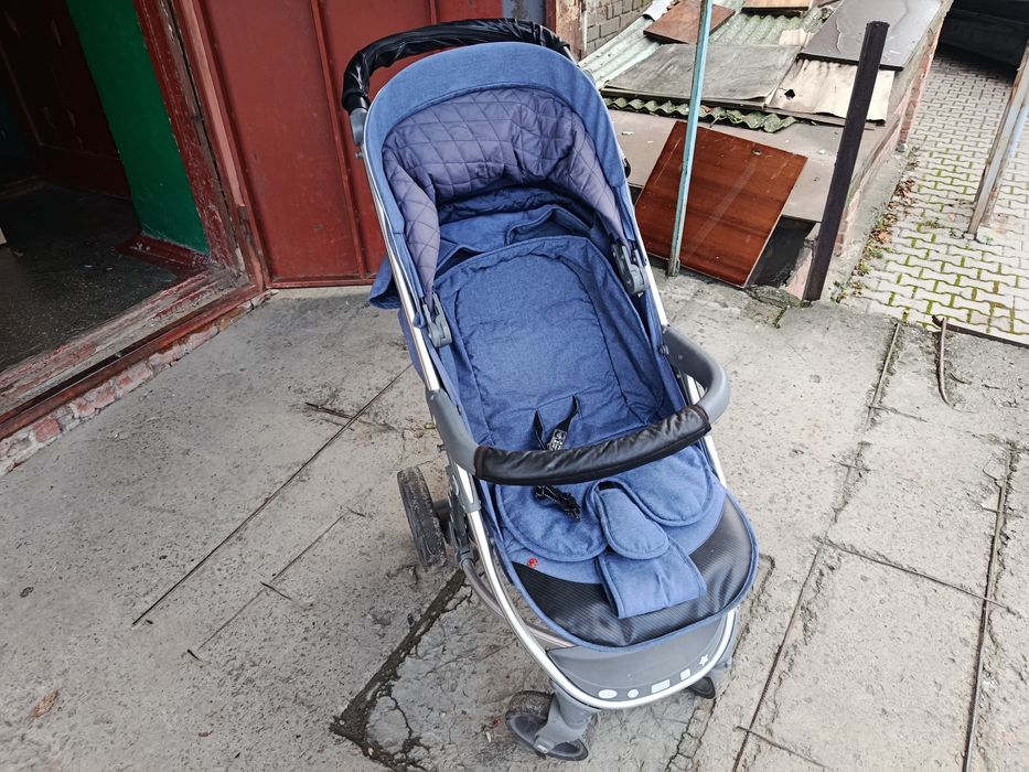 Дитяча коляска carello