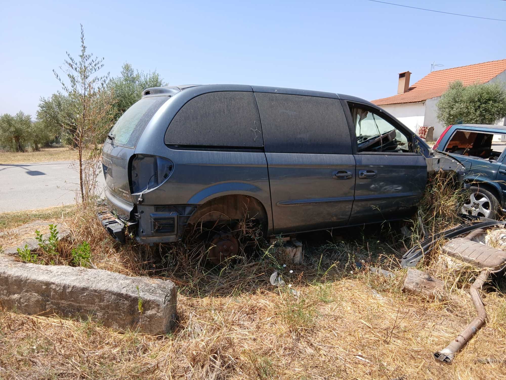 Peças  Chrysler  Voyager LxCRD e Mazda 6