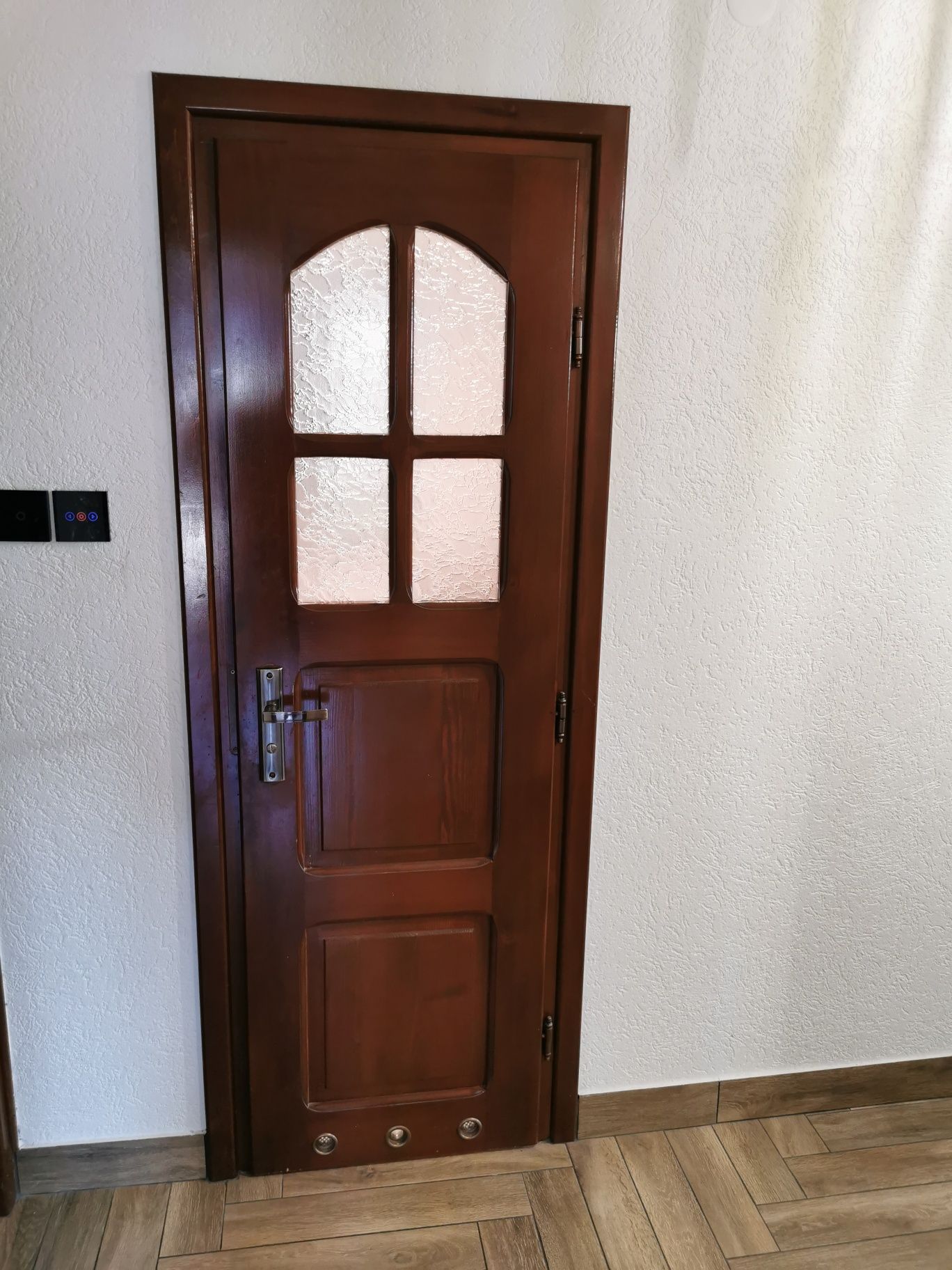Drzwi łazienkowe drewniane