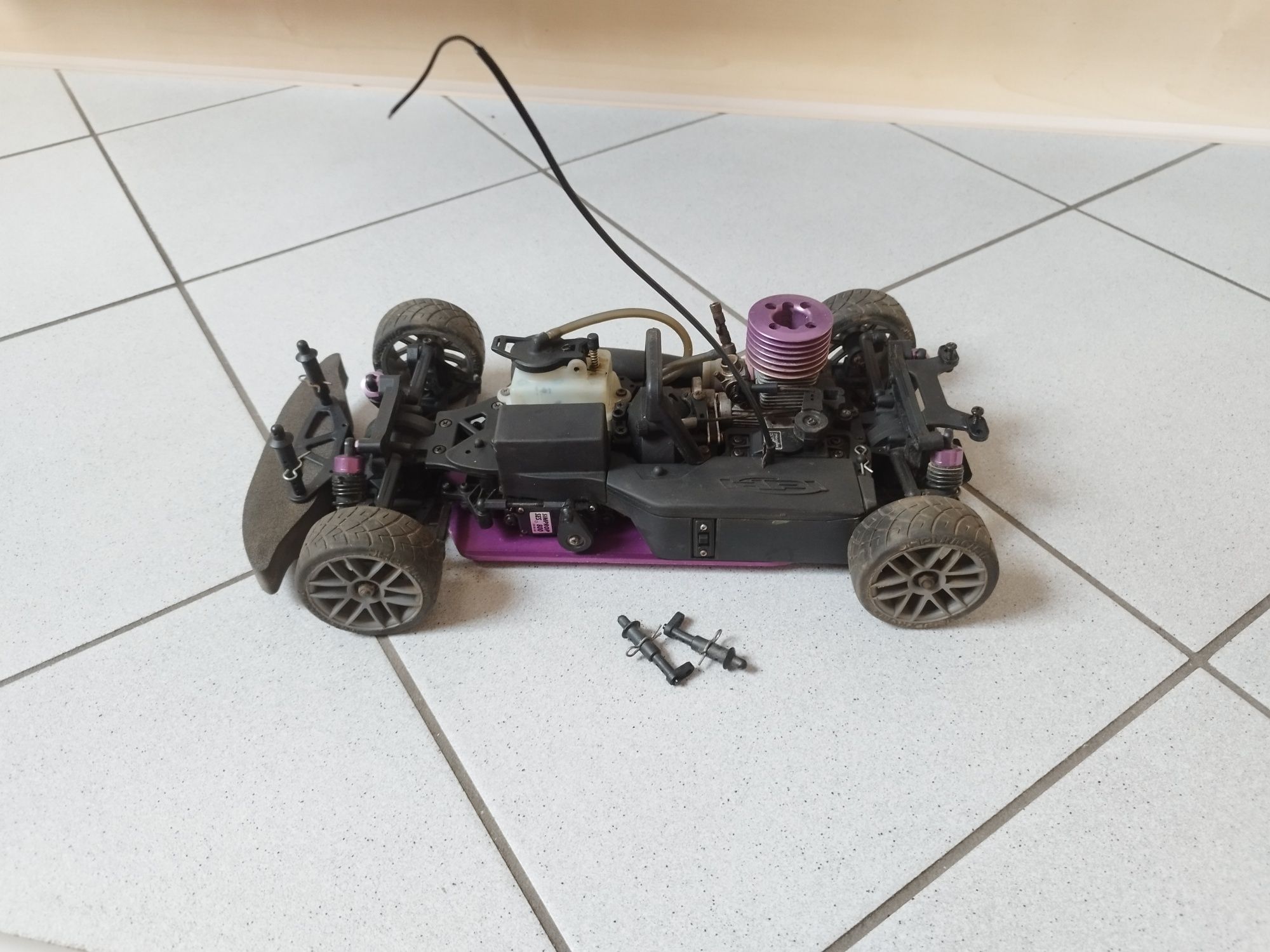 Model spalinowy nitro