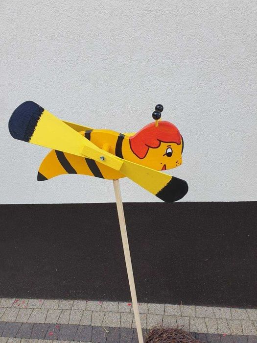 Wiatrak ogrodowy ozdobny bocian flaming kaczka papuga biedronka orzeł