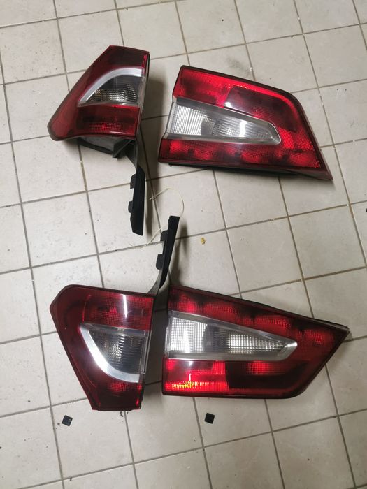 Lampy galaxy mk3 2009r  sprawne nie uszkodzone