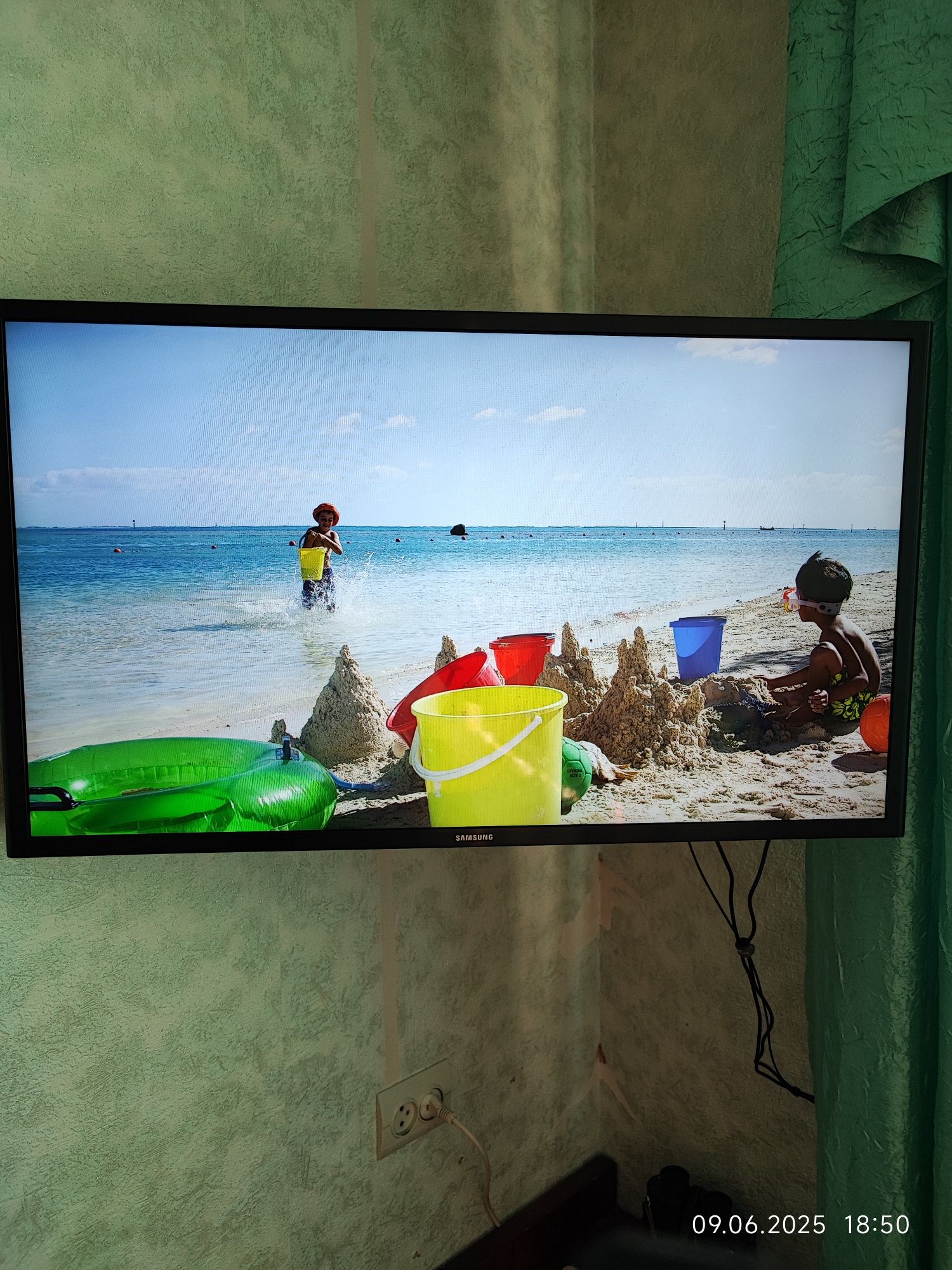 Телевизор Samsung UE32M5002