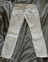 Białe jeansy Zara 36