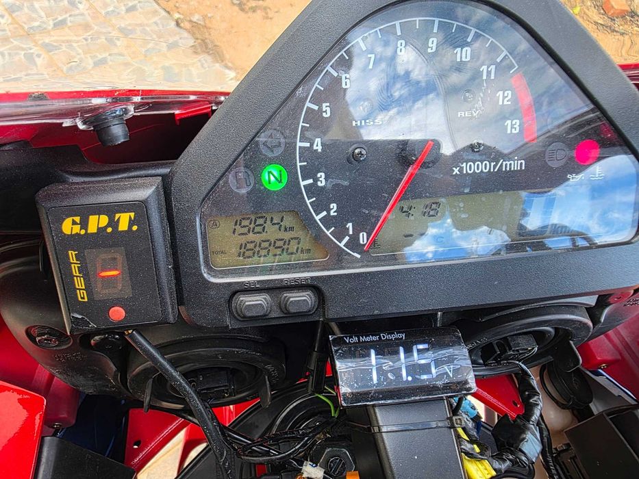 Honda Cbr1000rr 2004 restaurada