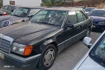 Mercedes Benz 200D