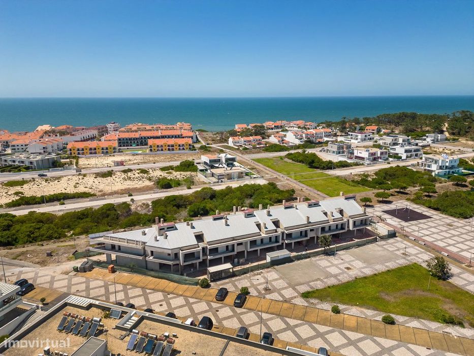 Excelente Apartamento T2 NOVO na Praia da Pedra do Ouro