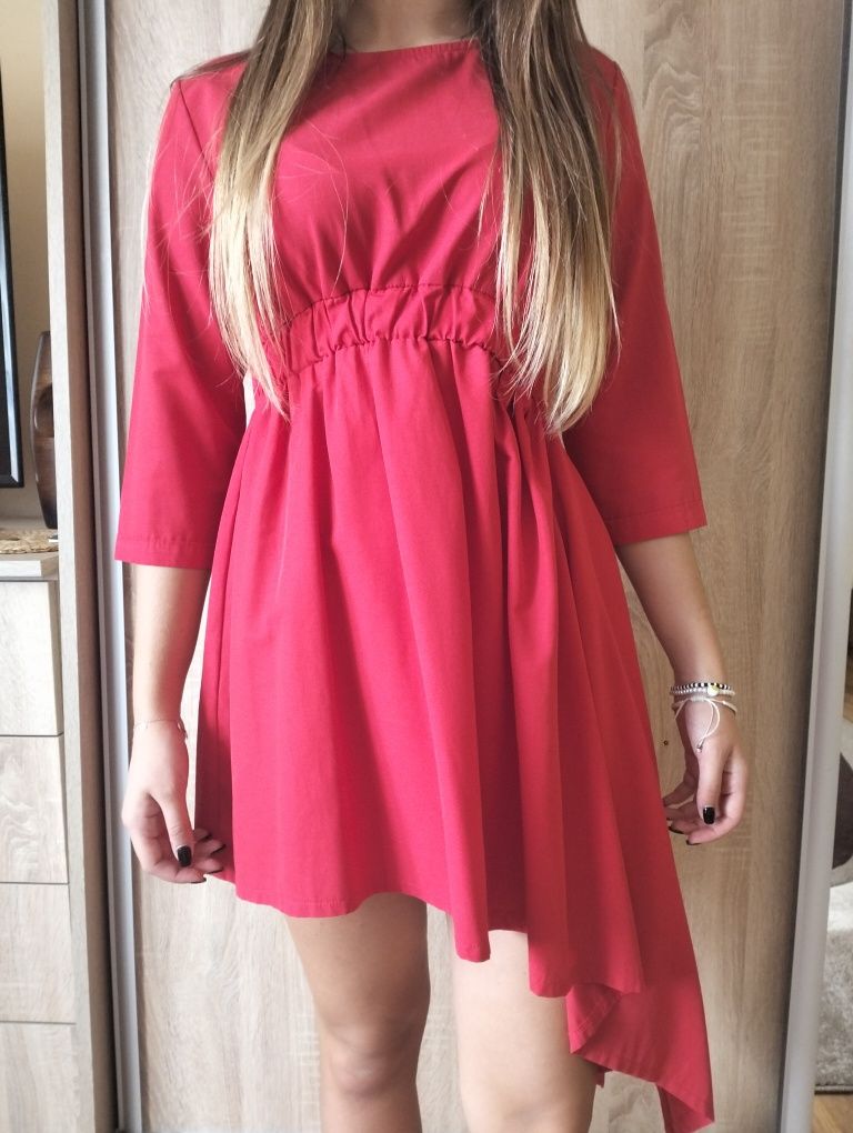 Sukienka czerwona krótka asymetryczna rozmiar 36