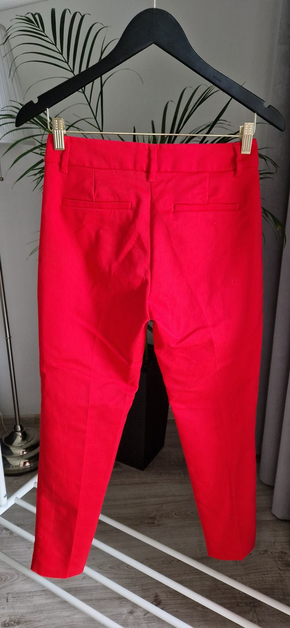 Czerwone spodnie damskie Esmara rozmiar S