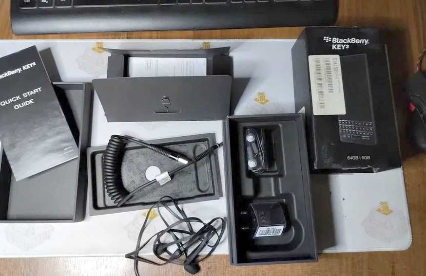 Blackberry KEY2 6/64GB qwerty PL BBF100-1 stan kolekcjonerski