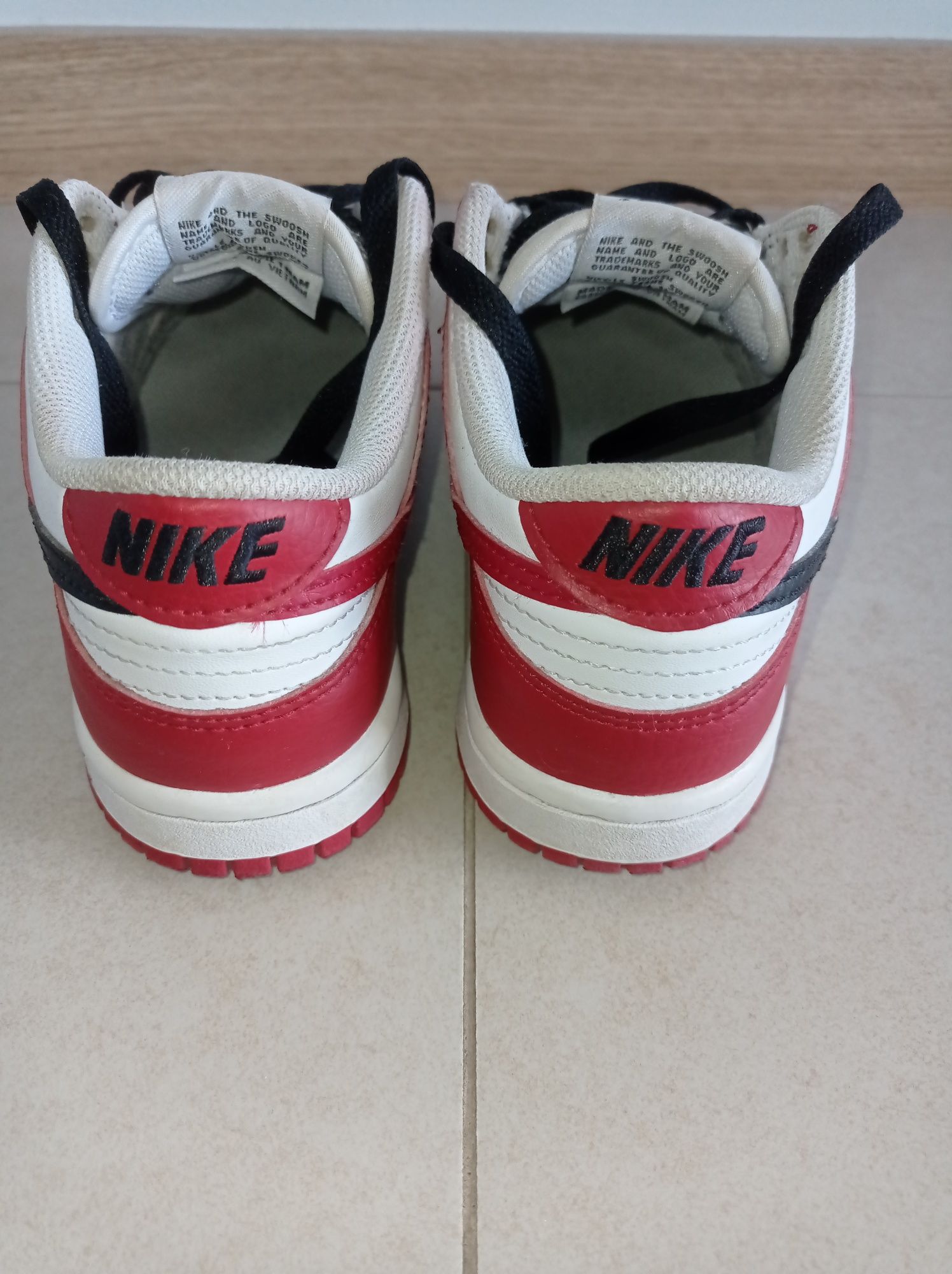 Tênis marca Nike dunk
