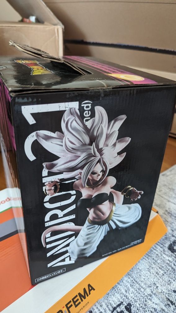 Estatua Dragon Ball Super Android 21 nova /selada