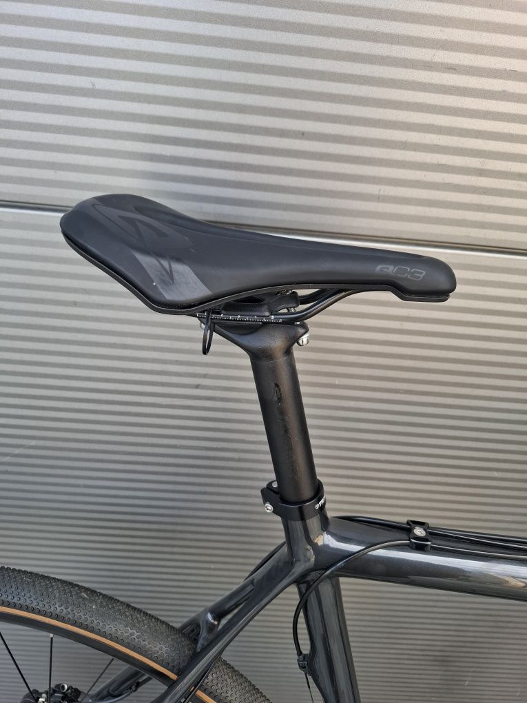 Rower gravel APEX Terrae pełny GRX tarcze karbon r. 58 L / XL