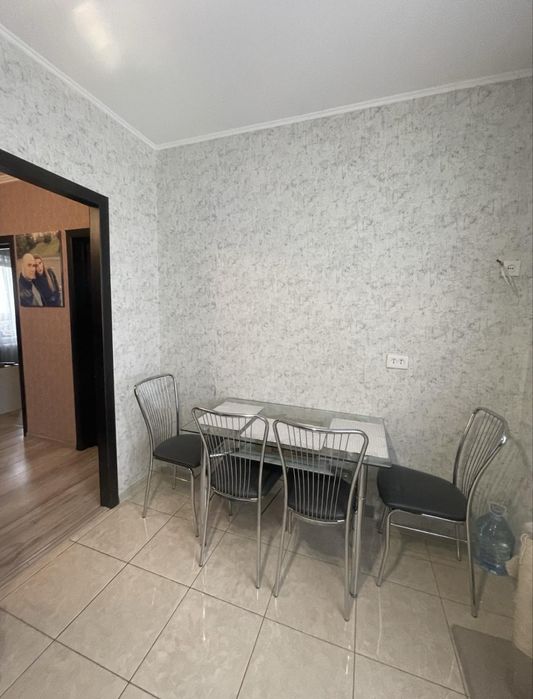 Продається 4 кімнатна квартира