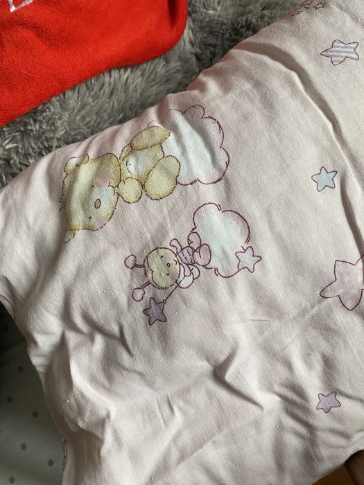 Дитяче ліжечко для дівчинки