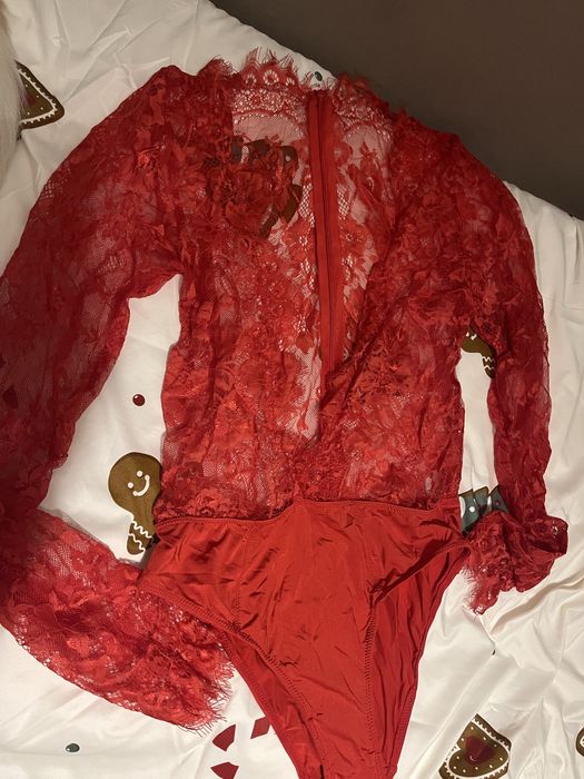 Czerwone koronkowe body sexi święta koronka