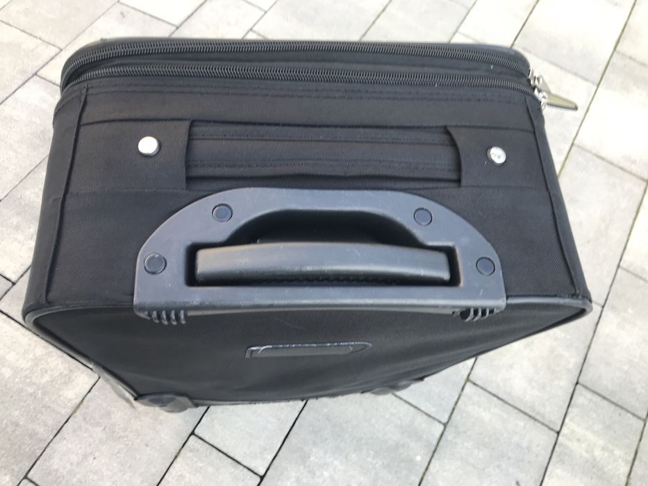 Walizka kabinowa, ciemno szara, stan dobry