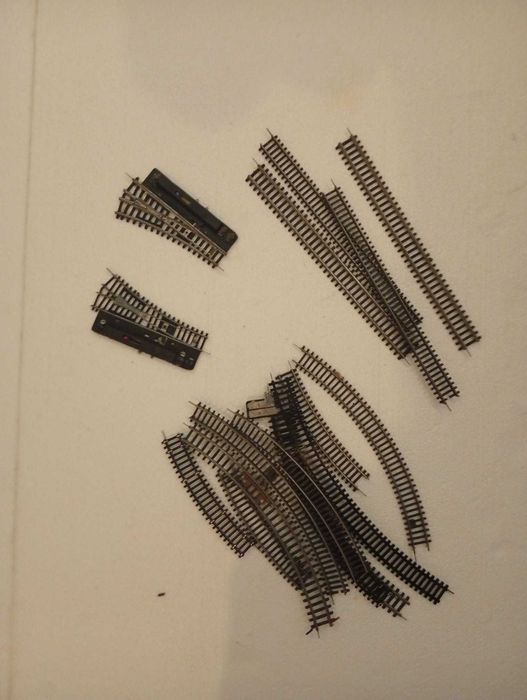 Pista de comboio e desvio hoe via estreita escala 1:20