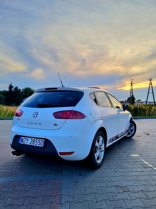 Seat Leon FR 230KM skóry
Szyberdach . Doinwestowany!


2