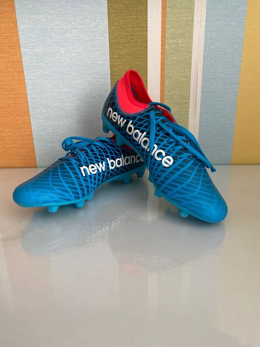 Бутси футбольні New Balance розмір 38,5 нові