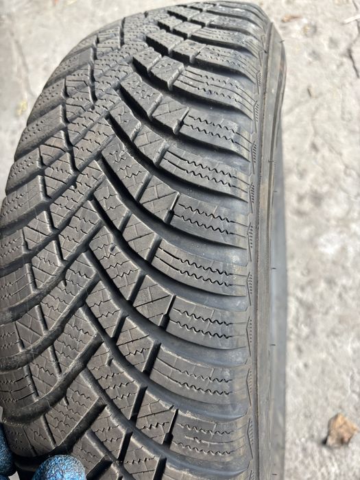 Hankook Winter i*cept RS3 - 195/65 R15 - 4 szt 2023