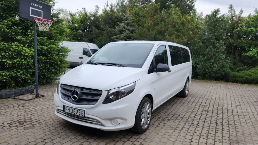 Wynajem Mercedes Vito, Renault Trafic, Vw Caravelle Bus 8-9 osobowe.