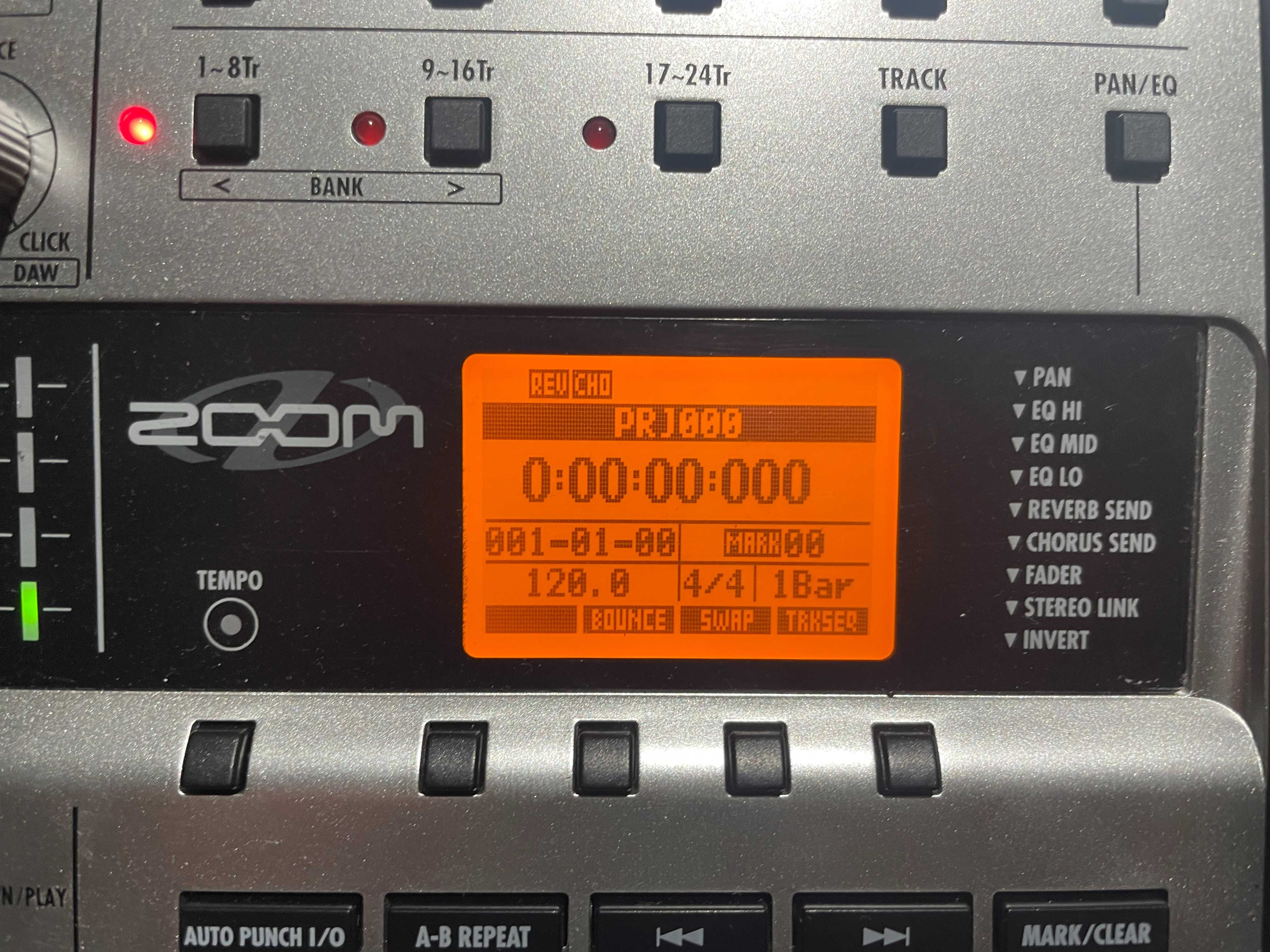 Zoom R24 wielościeżkowy rejestrator hard case i karta SD 32 GB