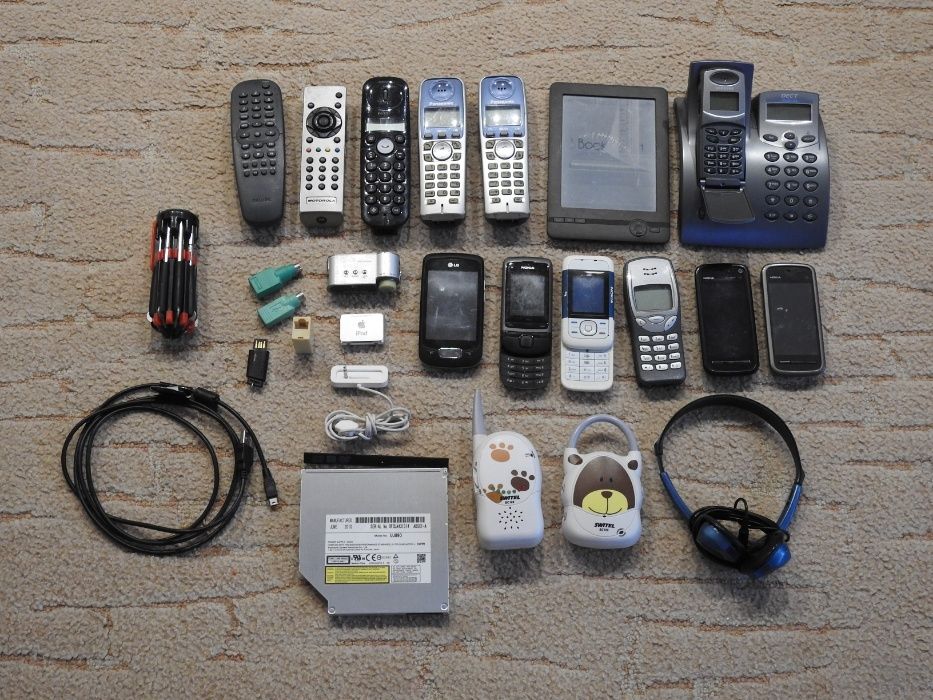 Nokia, Ipod, LG, telefony, piloty .. Zestaw elektroniki