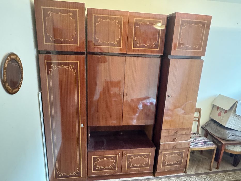 Меблі для вітальні, Стінка,шафа, бар