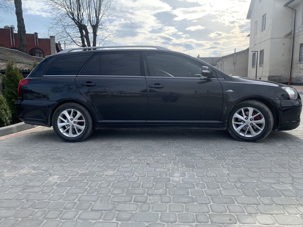 Toyota avensis 2007р.