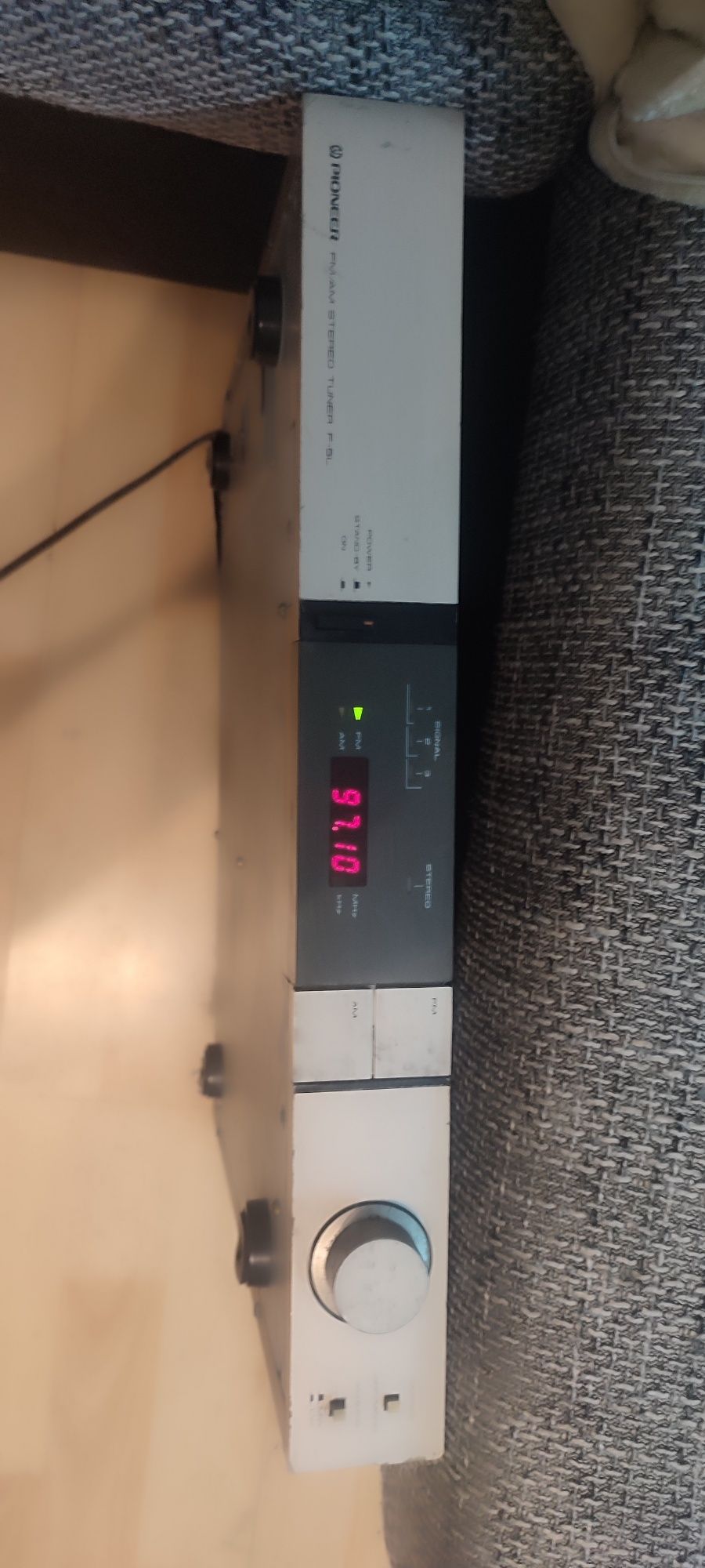 Tuner radiowy pionier F-5L