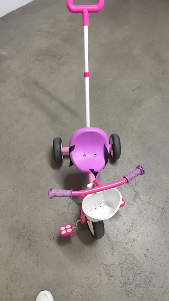 Triciclo de criança