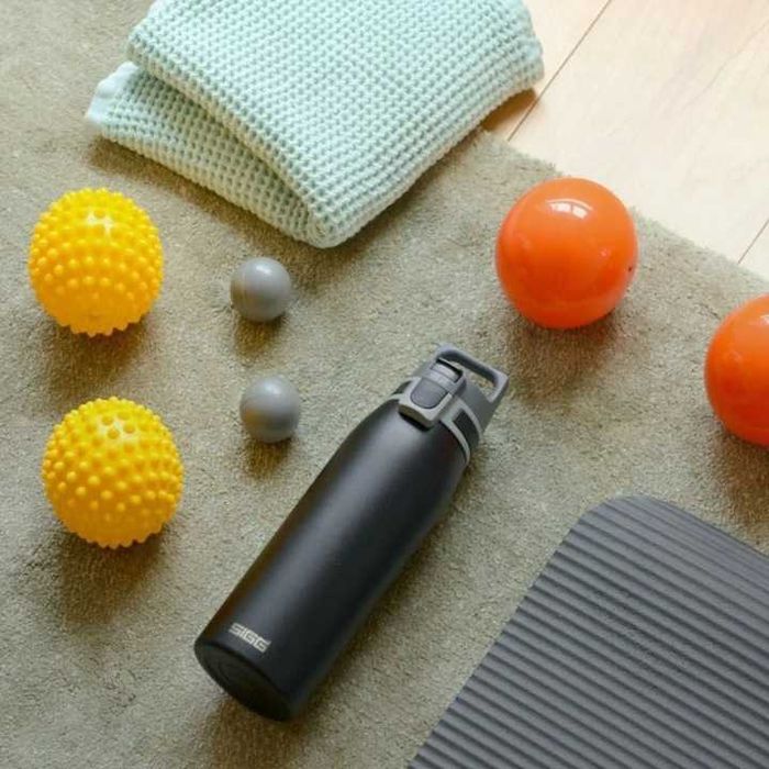 Bidon SIGG Shield One 750 ml czarny